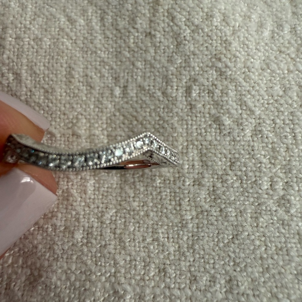 14k gold and diamonds ring
